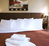 Perouse Lodge - Lightning Ridge Tourism