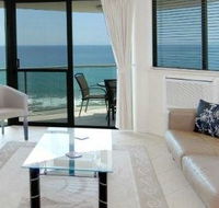 Malibu Mooloolaba - Lightning Ridge Tourism