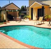Hopkins House Motel  Apartments - Lightning Ridge Tourism