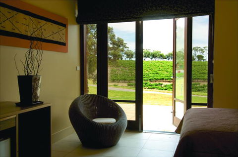 Chapel Hill Winery Guest House - Lightning Ridge Tourism 3