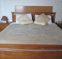 The Plough Hotel - Lightning Ridge Tourism