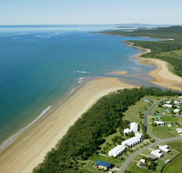 SeaEagles Beach Resort - Lightning Ridge Tourism