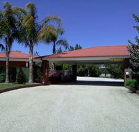 Golden Chain Border Gateway Motel - Lightning Ridge Tourism