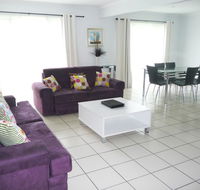 The Shores Holiday Apartments - Lightning Ridge Tourism