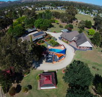 Greenvale Holiday Units - Lightning Ridge Tourism