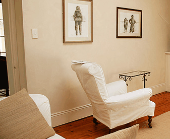 Mallyons Executive Villas - Lightning Ridge Tourism 3