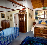 Hillside Country Retreat  - Lightning Ridge Tourism