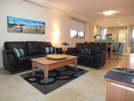 Pacific Marina Apartments - Lightning Ridge Tourism 0