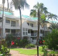 Camargue Beachfront Apartments - Lightning Ridge Tourism