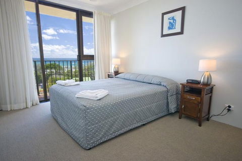 Majorca Isle Beachside Resort - Lightning Ridge Tourism 1
