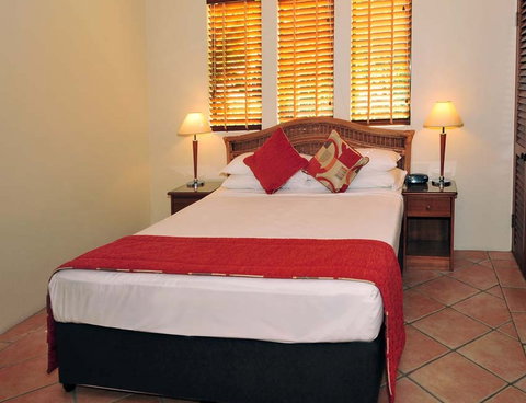 Martinique On Macrossan - Lightning Ridge Tourism 2