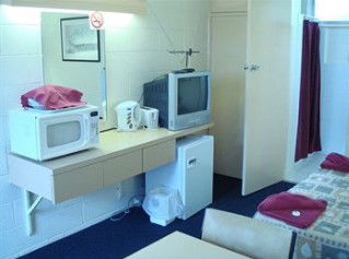Motel Maroondah - Lightning Ridge Tourism 1