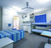 Knotts Crossing Resort - Lightning Ridge Tourism