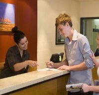 Alice Springs Resort - Lightning Ridge Tourism
