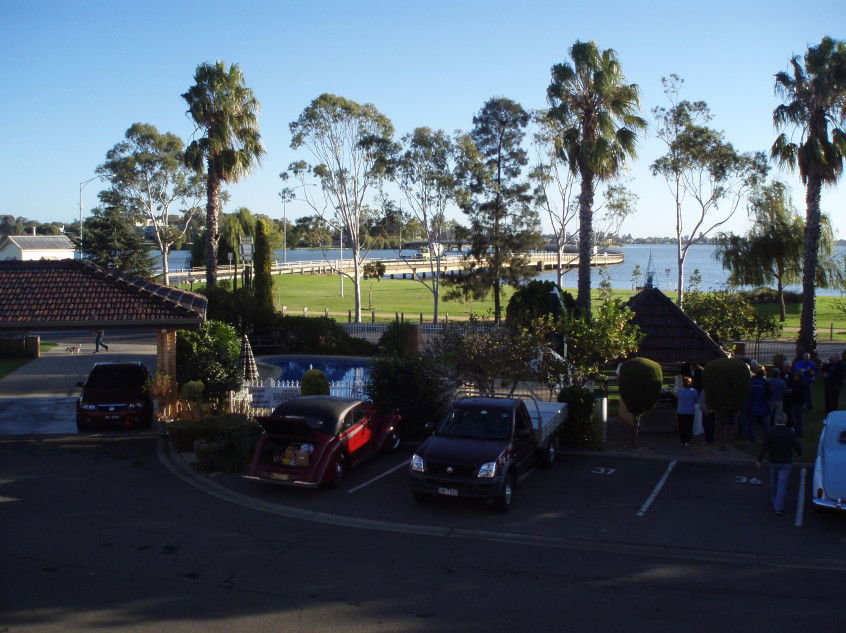 Yarrawonga VIC Lightning Ridge Tourism