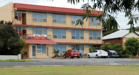 Blue Seas Motel - Lightning Ridge Tourism 2