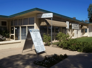 Cowell Jade Motel - Lightning Ridge Tourism 0