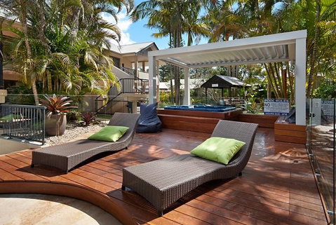 Outrigger Bay Apartments - Lightning Ridge Tourism 3