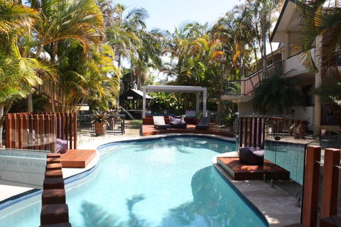 Outrigger Bay Apartments - Lightning Ridge Tourism 11