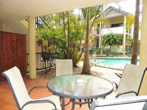 Outrigger Bay Apartments - Lightning Ridge Tourism 14