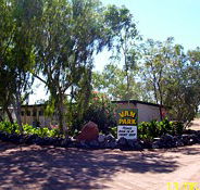 Threeways Roadhouse Tourist Park - Lightning Ridge Tourism