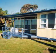 Eskavy Beach House - Lightning Ridge Tourism