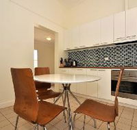 Playford Lodge - Lightning Ridge Tourism