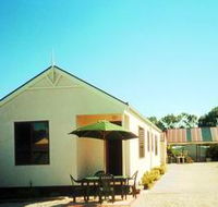 Port Vincent Holiday Cabins and Apartments - Lightning Ridge Tourism