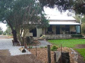 River Walk Cottage - Lightning Ridge Tourism 0