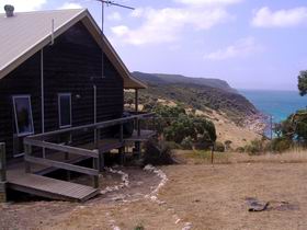 Sea Dragon Lodge - Lightning Ridge Tourism 0