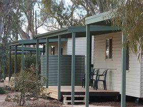 Quorn Caravan Park - Lightning Ridge Tourism 0