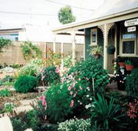 Schoolhouse Cottage - Lightning Ridge Tourism