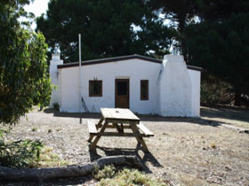 Rocky River Heritage Accommodation - Lightning Ridge Tourism 0