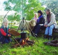 Sleepy Hollow Farm Cottage - Lightning Ridge Tourism