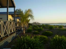 Port Broughton Caravan Park - Lightning Ridge Tourism 0