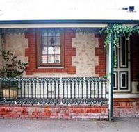 The Lion Cottage - Lightning Ridge Tourism