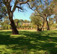Jacobs Creek Retreat at Moorooroo Park - Lightning Ridge Tourism