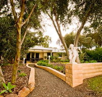 Correa Corner Bed  Breakfast - Lightning Ridge Tourism