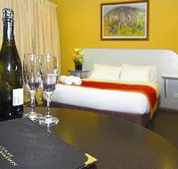 Victoria Hotel - Strathalbyn - Lightning Ridge Tourism