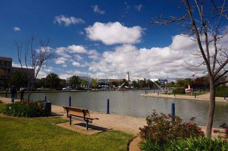 Quest Mawson Lakes - Lightning Ridge Tourism 1