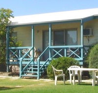 Marion Bay Holiday Villas - Lightning Ridge Tourism