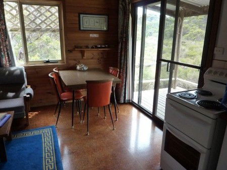 Raven Cottage - Lightning Ridge Tourism 4