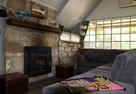 Mount Remarkable Cottage - Lightning Ridge Tourism 3