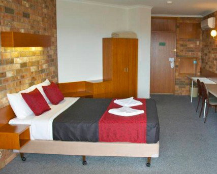 Kangaroo Island Seaside Inn - Lightning Ridge Tourism 1