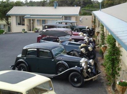 Lake View Apartments - Lightning Ridge Tourism 3