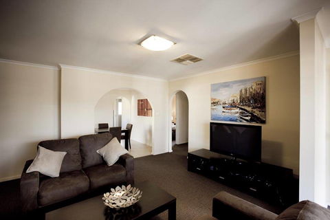 Balcony On Sixth Lodge - Lightning Ridge Tourism 3