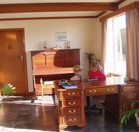 Morgans by the Sea - Lightning Ridge Tourism