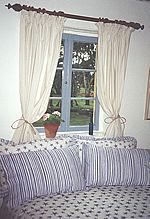 Woodbridge Bed And Breakfast - Lightning Ridge Tourism 1