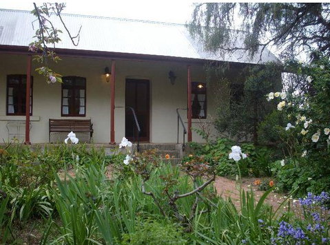 Sonntag House - Lightning Ridge Tourism 7