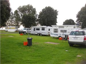 Kingston Caravan Park - Lightning Ridge Tourism 2